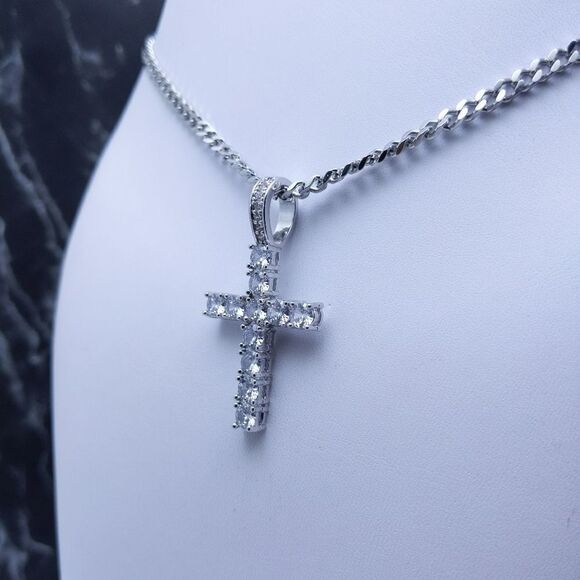 18"Cuban Chain + Silver Finish Clear CZ Cross - Picture 6 of 11